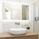 Vittorioveneto126 Bed and Breakfast Λα Σπέτσια